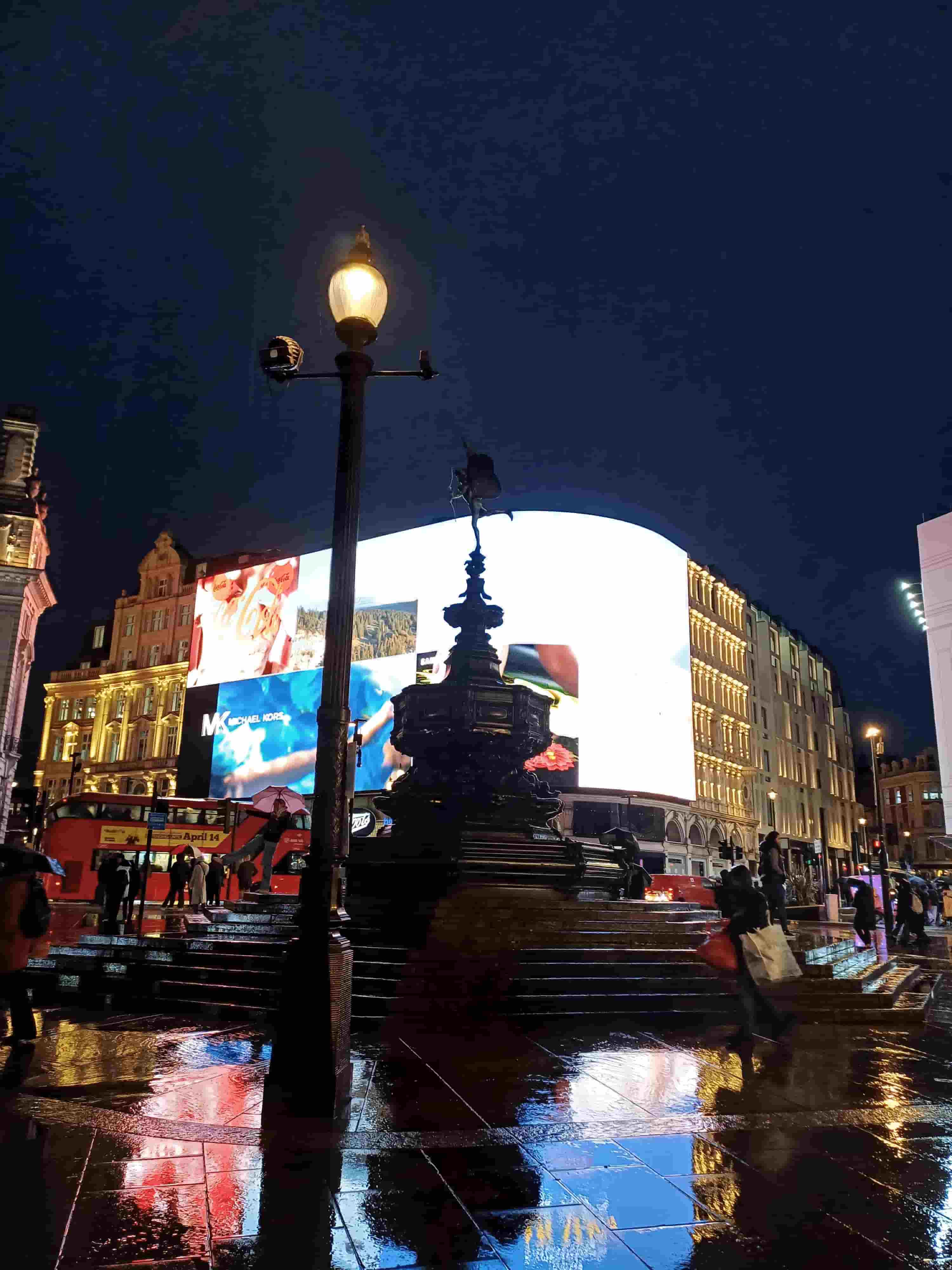 Piccadilly Circus